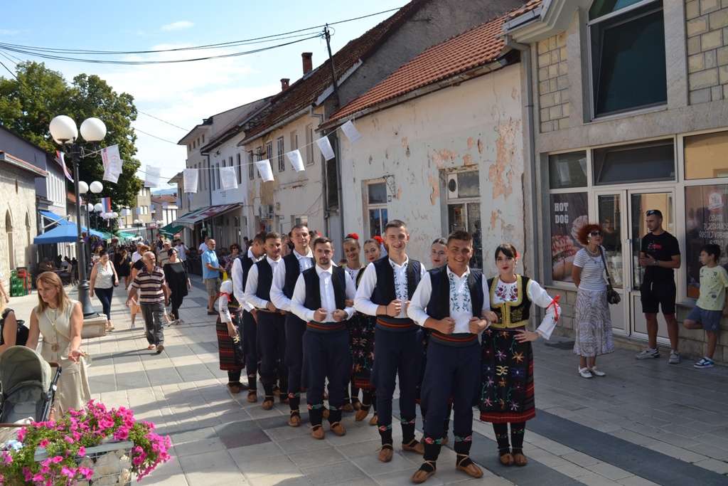 Sajam poljoprivrednih proizvoda i ručnih radinosti