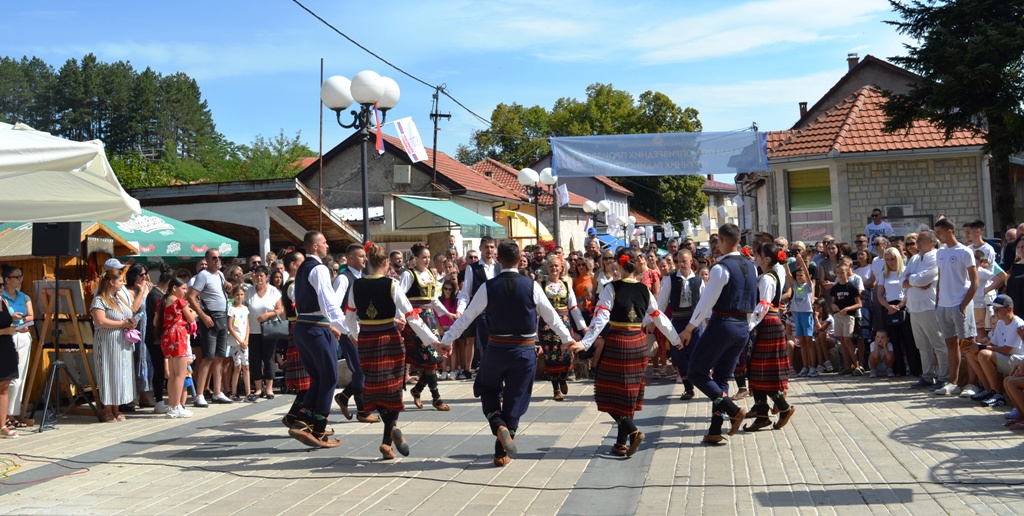 Sajam poljoprivrednih proizvoda i ručnih radinosti